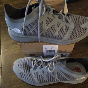 The North Face Womens Sz 9  Litewave Flow Laceup,mesh Gray